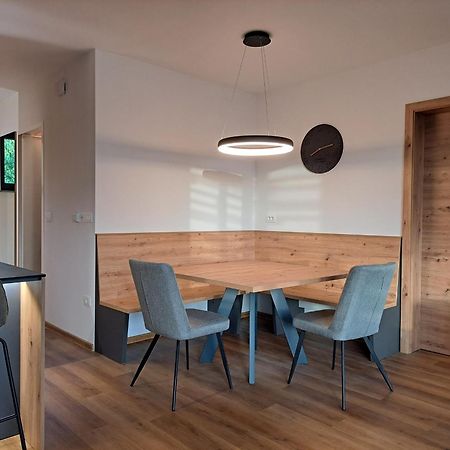 S&B'S Retreat Apartment Godovic Luaran gambar