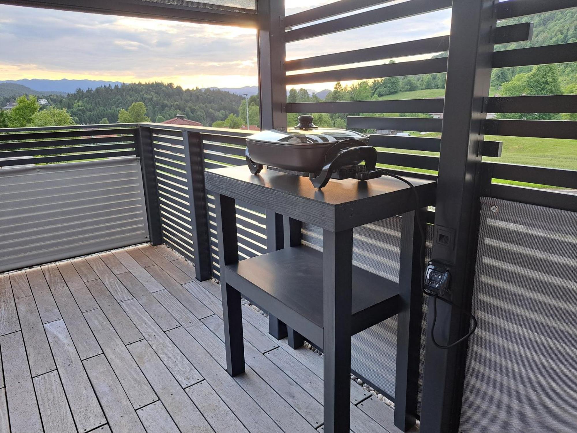 S&B'S Retreat Apartment Godovic Luaran gambar