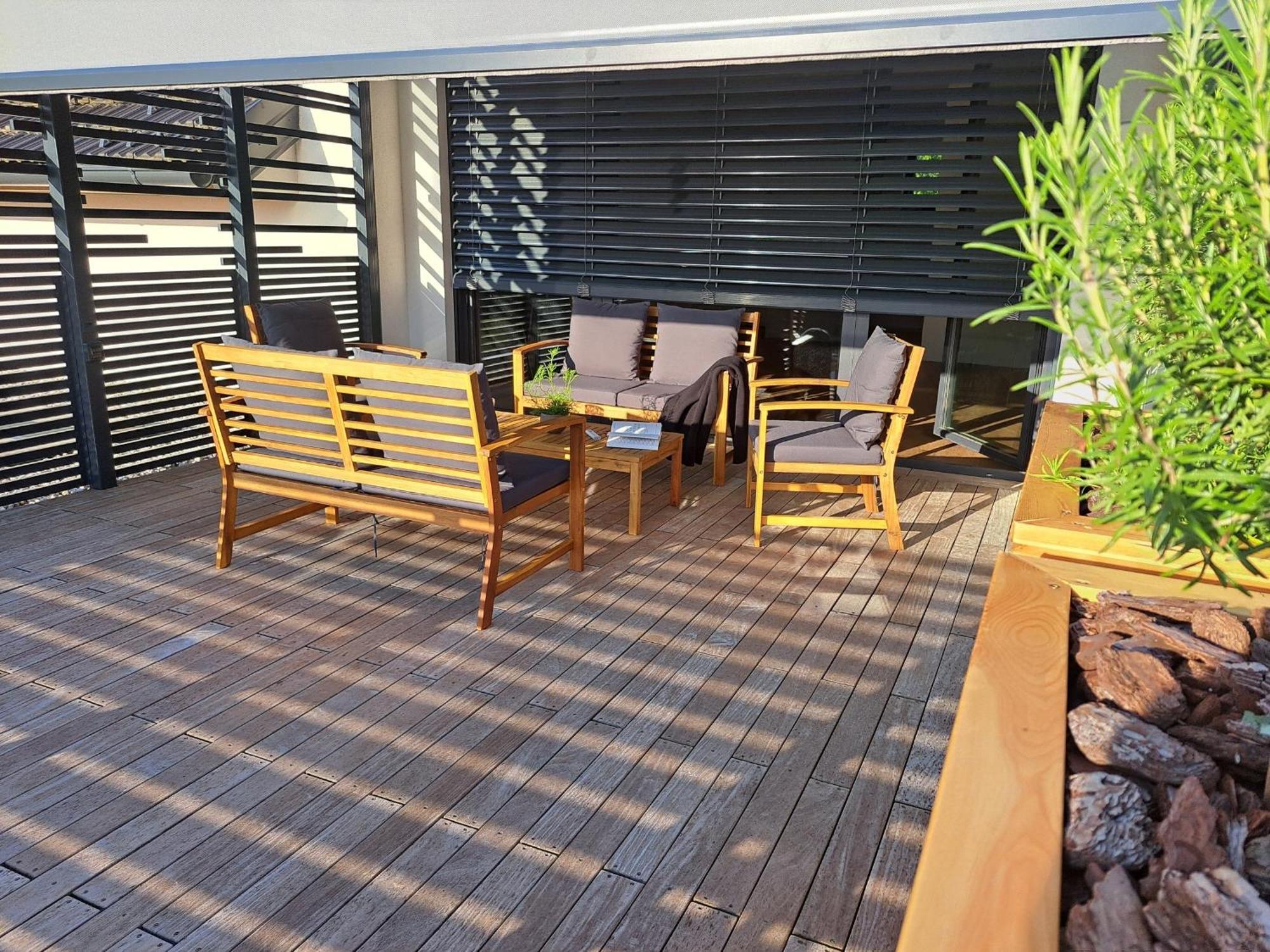 S&B'S Retreat Apartment Godovic Luaran gambar