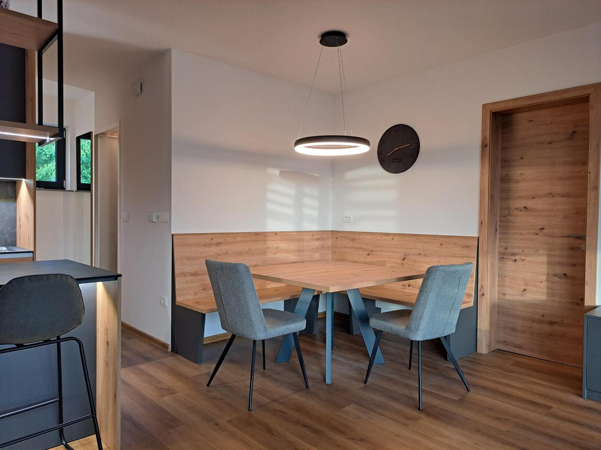 S&B'S Retreat Apartment Godovic Luaran gambar